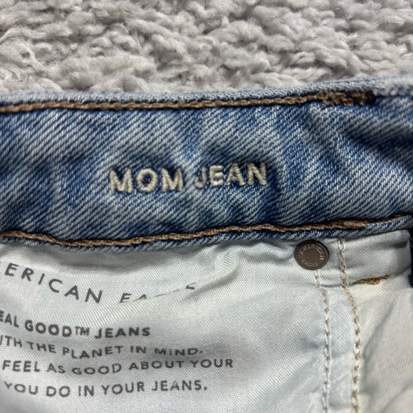 American Eagle Jeans Womens 12 Long Mom Jean Light Wash High Rise Stretch Casual - Picture 3 of 8